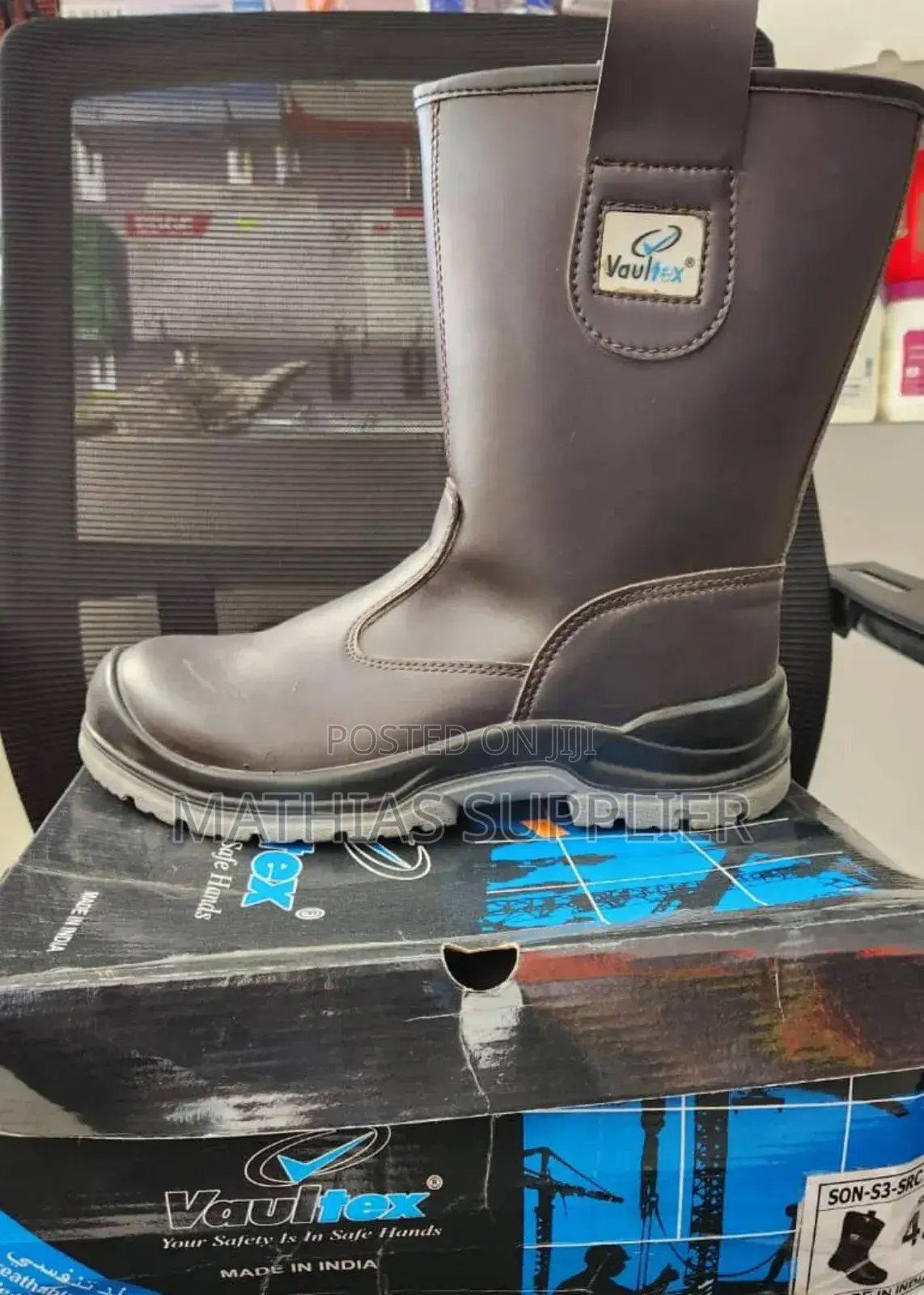 Safety Boots Available In Stock