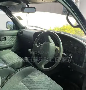 Toyota Hilux 2001 Green