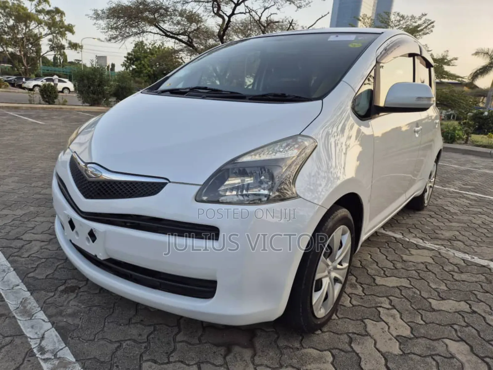Toyota Ractis 2008 White