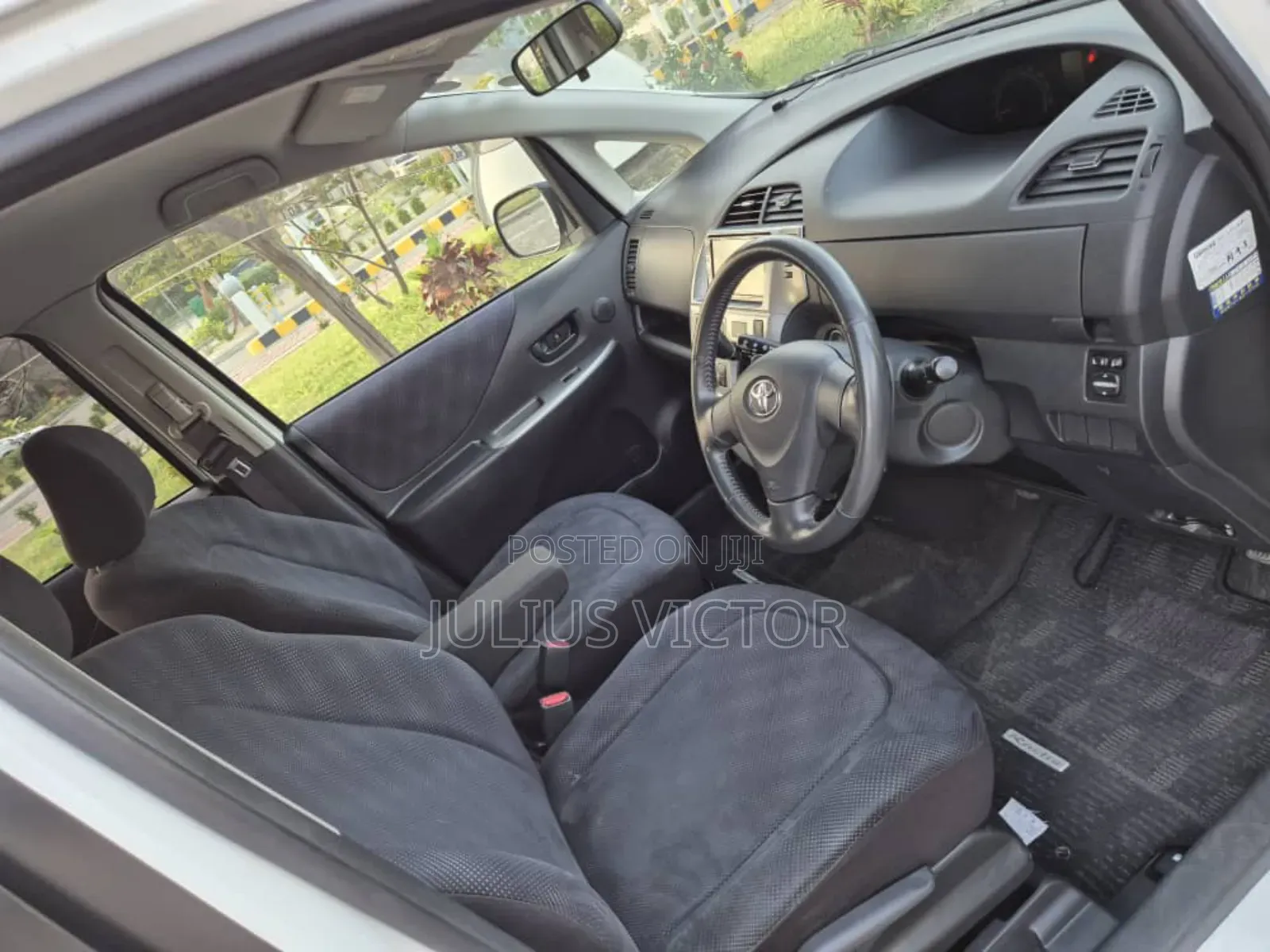 Toyota Ractis 2008 White