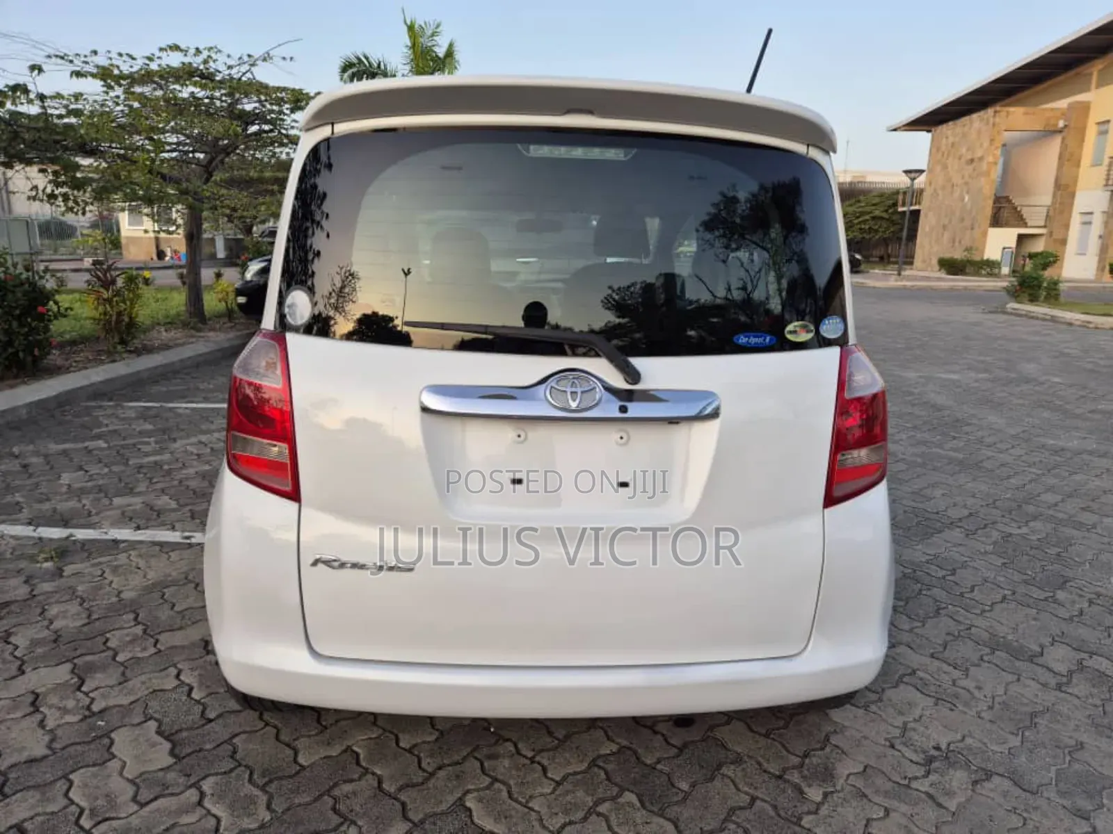 Toyota Ractis 2008 White