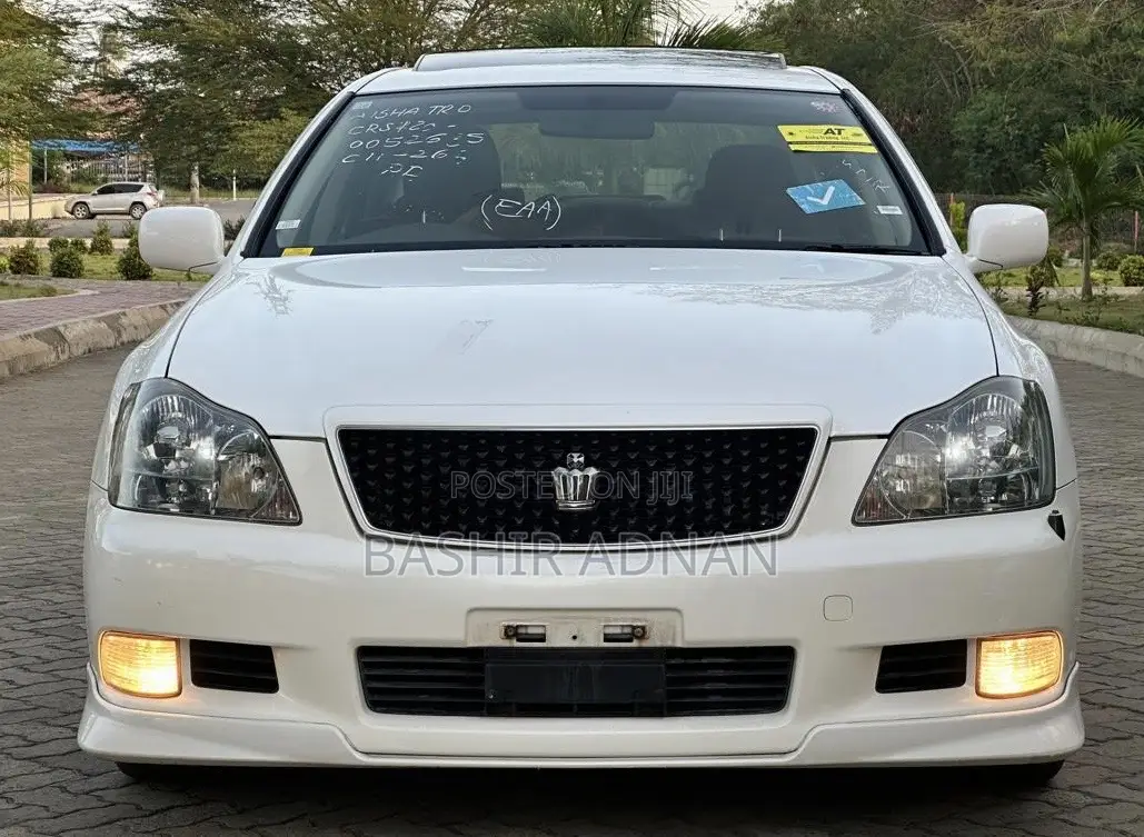 Toyota Crown 2007 White