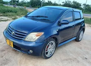 Toyota IST 2006 Blue