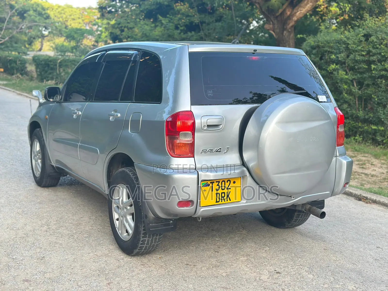 Toyota RAV4 Automatic 2002 White