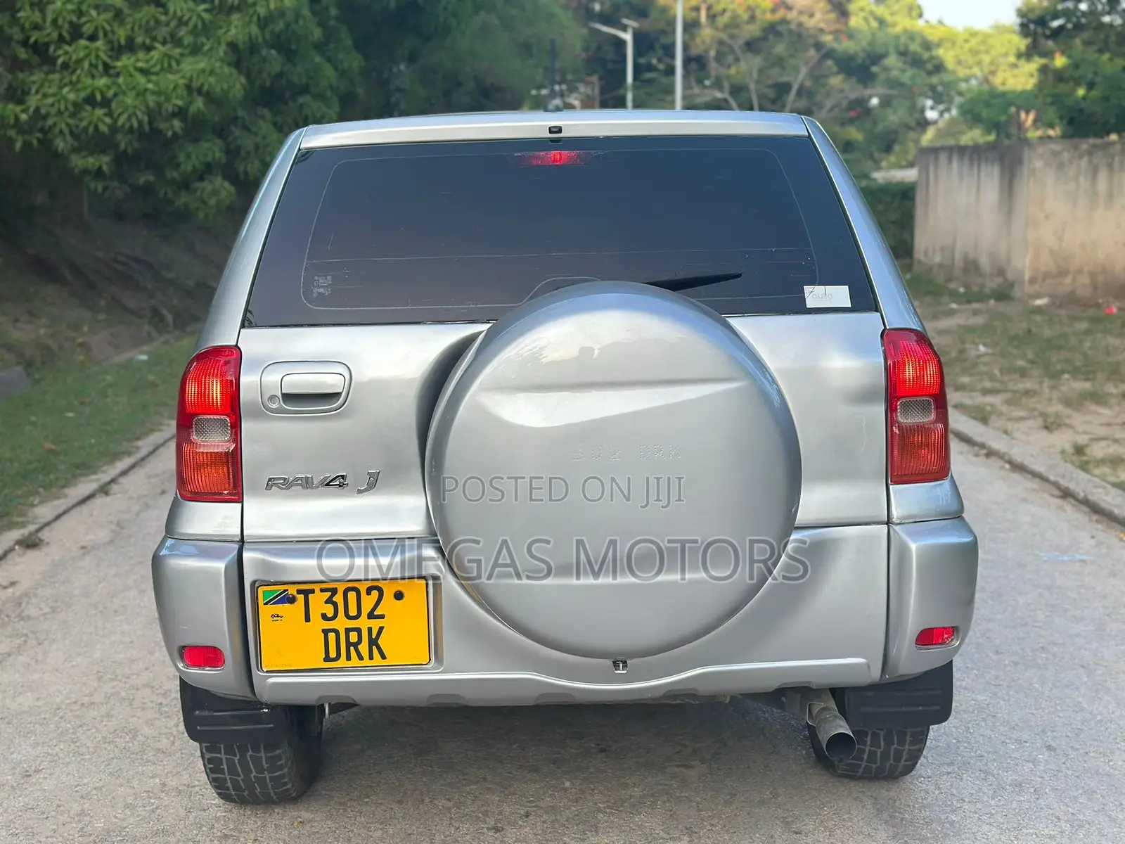 Toyota RAV4 Automatic 2002 White