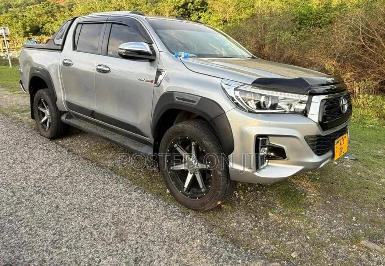 Toyota Hilux 2020 Silver