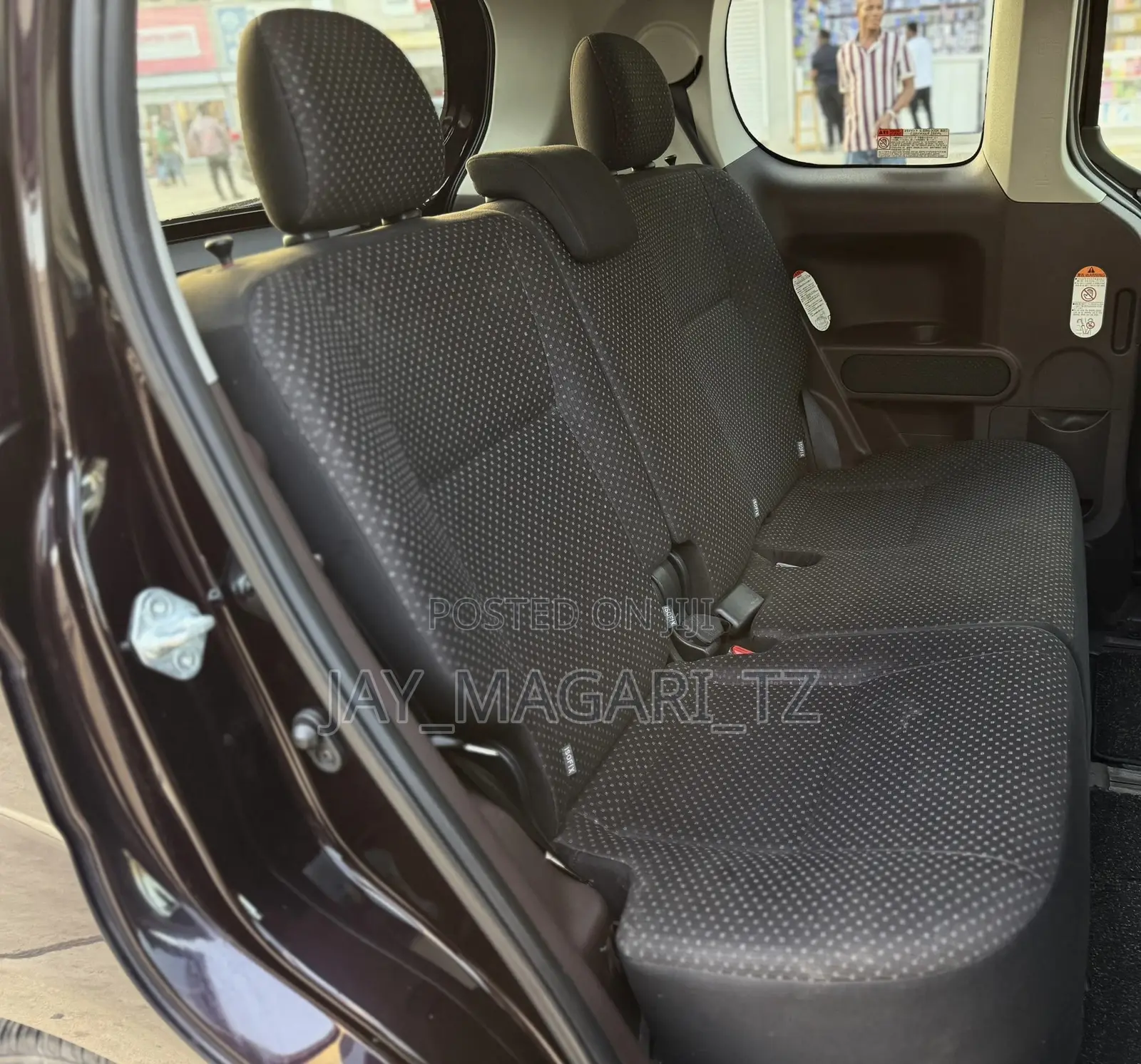 Toyota Spade 2014 Maroon