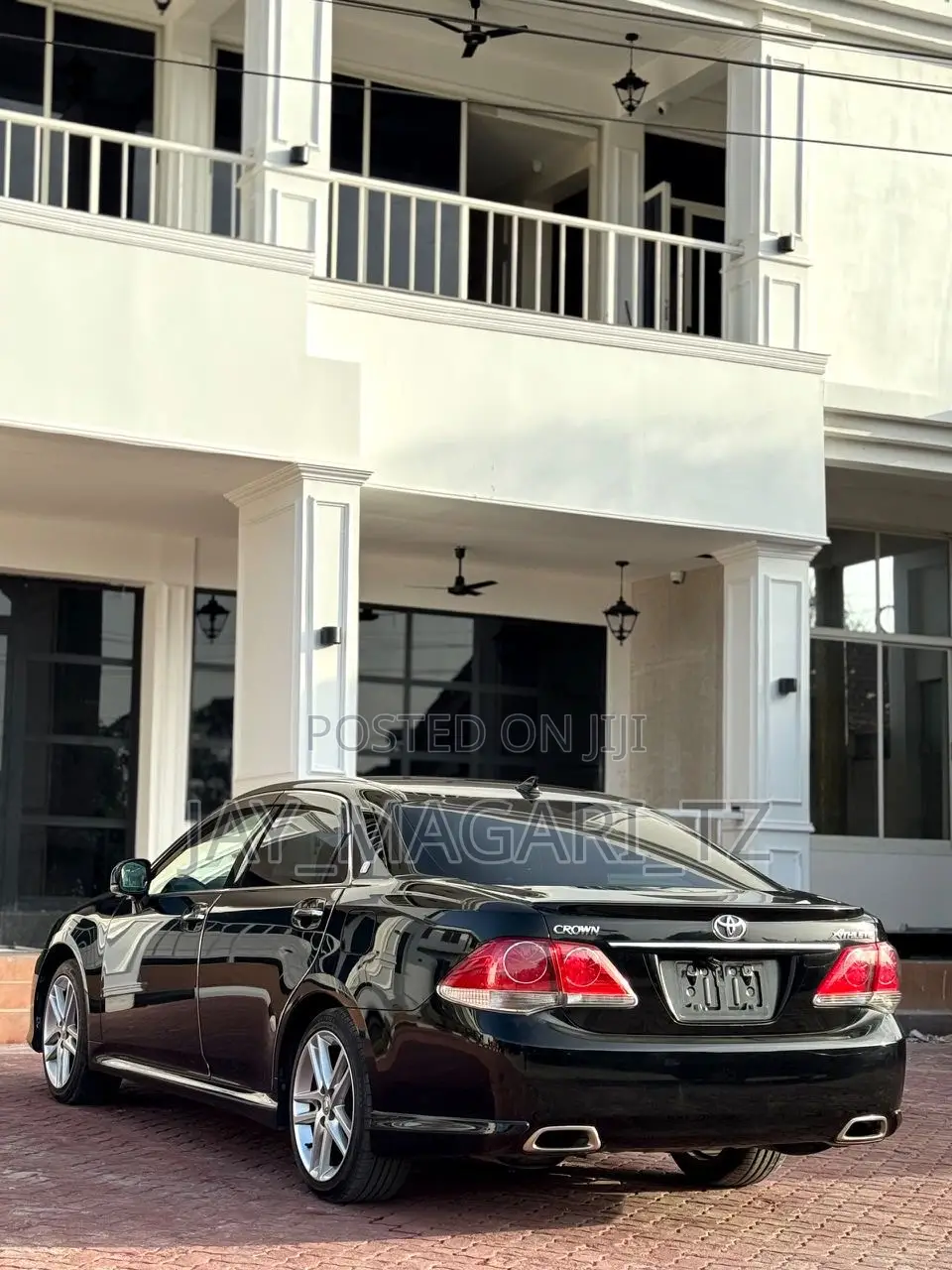 Toyota Crown 2011 Black