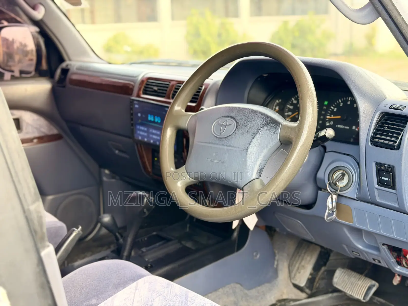 Toyota Land Cruiser Prado 1998 White