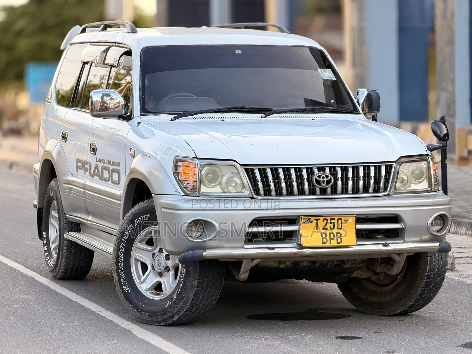 Toyota Land Cruiser Prado 1998 White