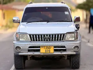 Toyota Land Cruiser Prado 1998 White