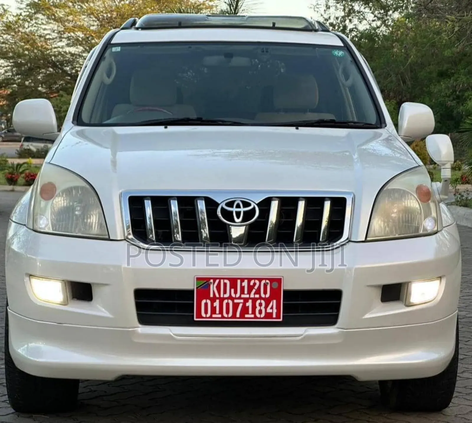 Toyota Land Cruiser Prado 2006 White