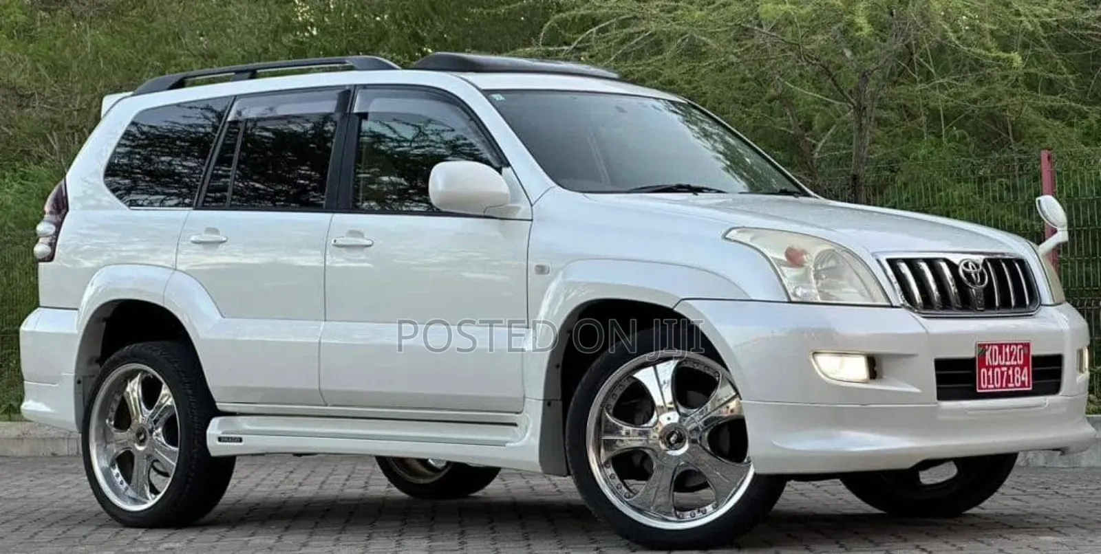 Toyota Land Cruiser Prado 2006 White