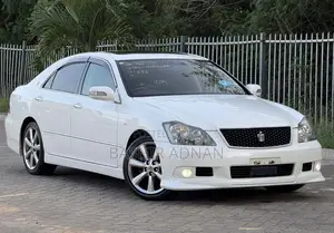 Toyota Crown 2006 White