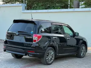 Subaru Forester 2011 Burgundy