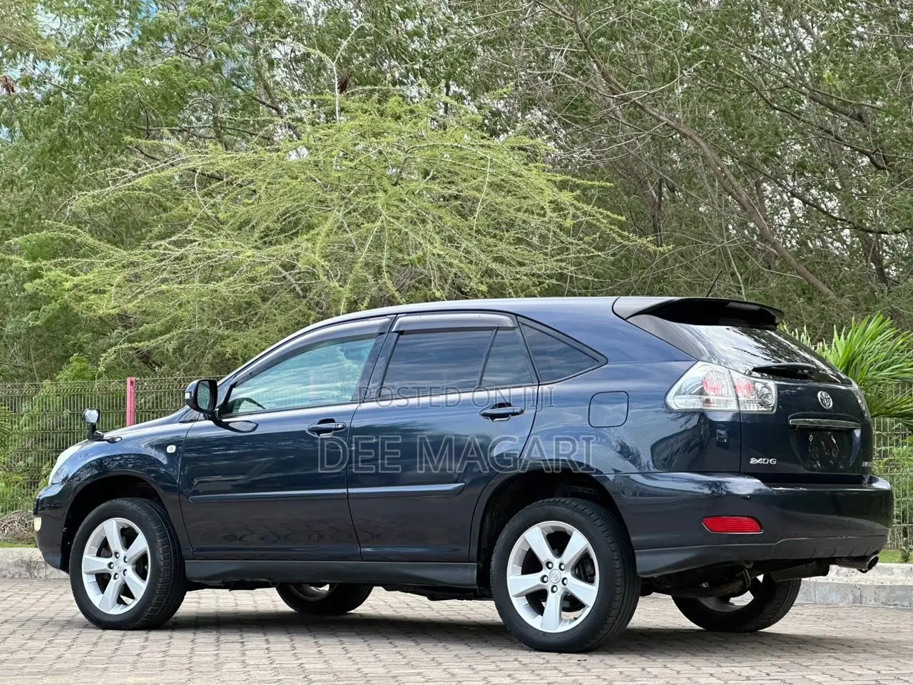 Toyota Harrier 2004 Black