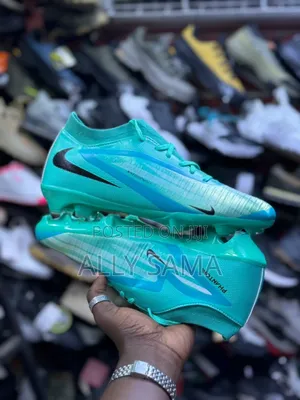Mens Football Boots Nike