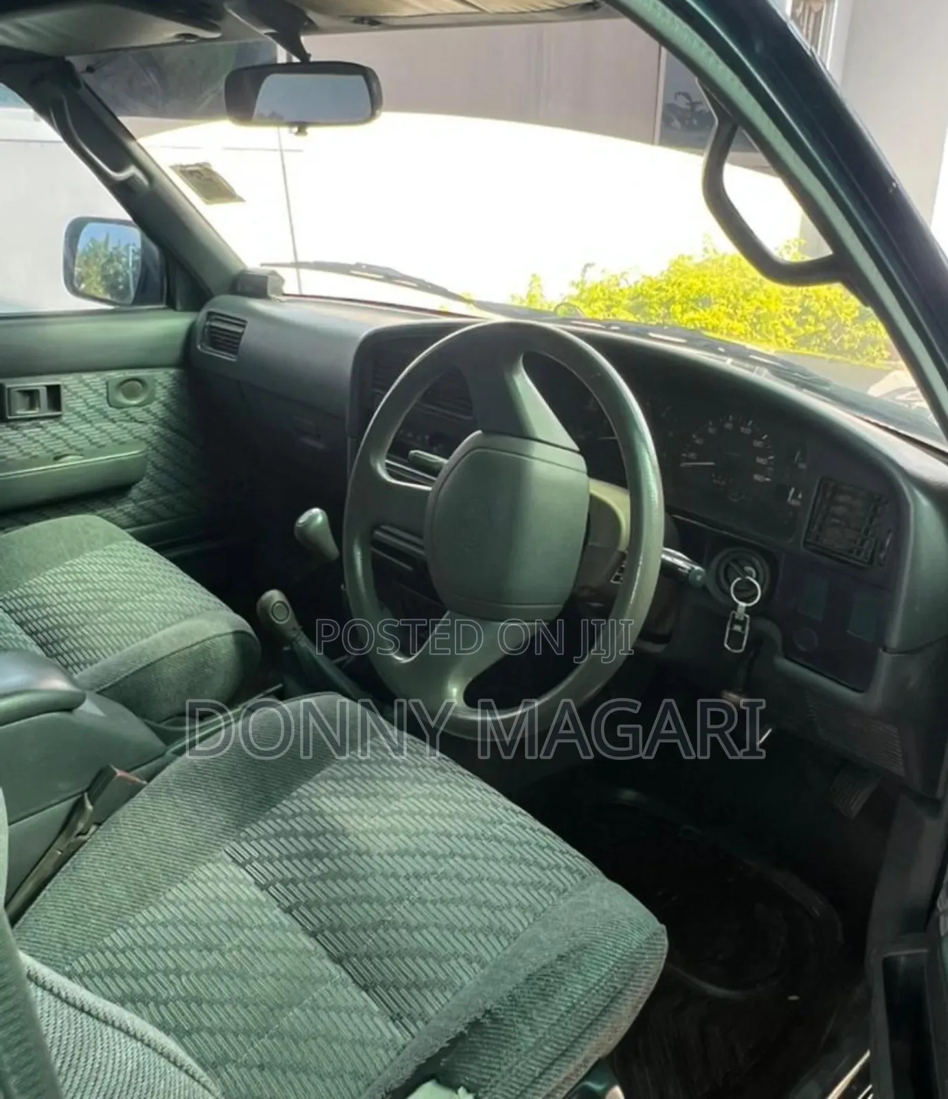 Toyota Hilux 2010 Green
