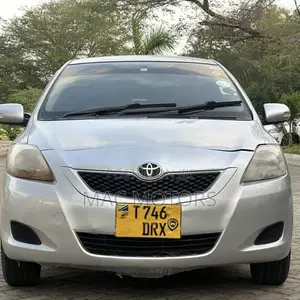 Toyota Belta 2008 Silver