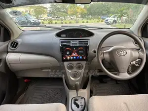 Toyota Belta 2008 Silver