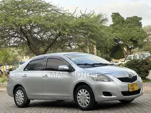Toyota Belta 2008 Silver