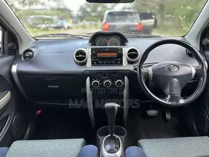 Toyota IST 2007 Black