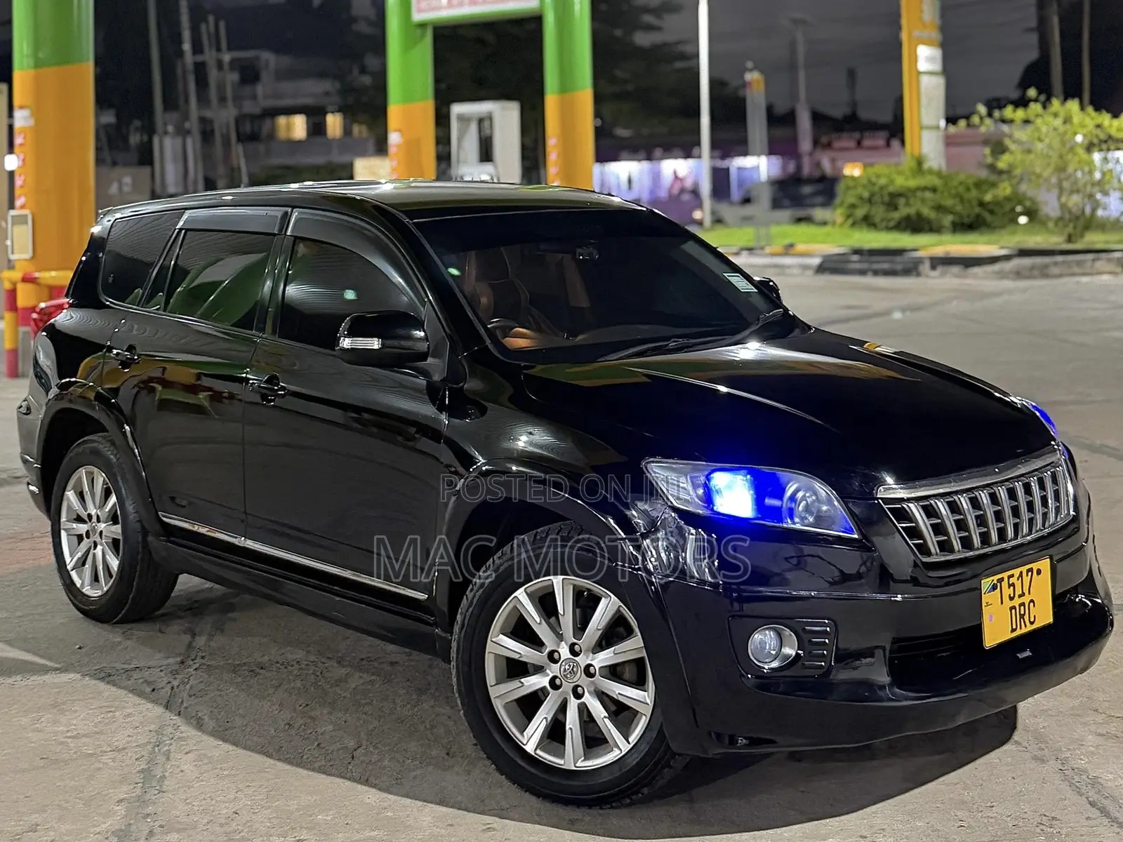 Toyota Vanguard 2012 Black