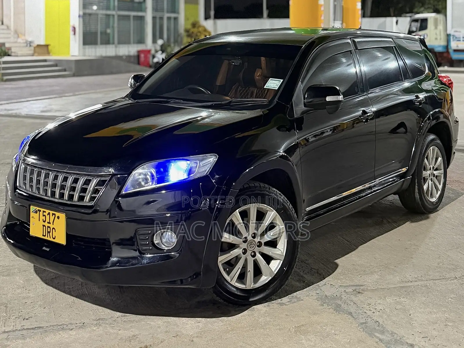 Toyota Vanguard 2012 Black