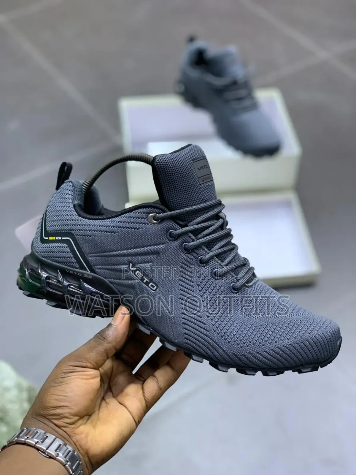 Viatu or Sneakers Royal Na Smart Za Leather Materials