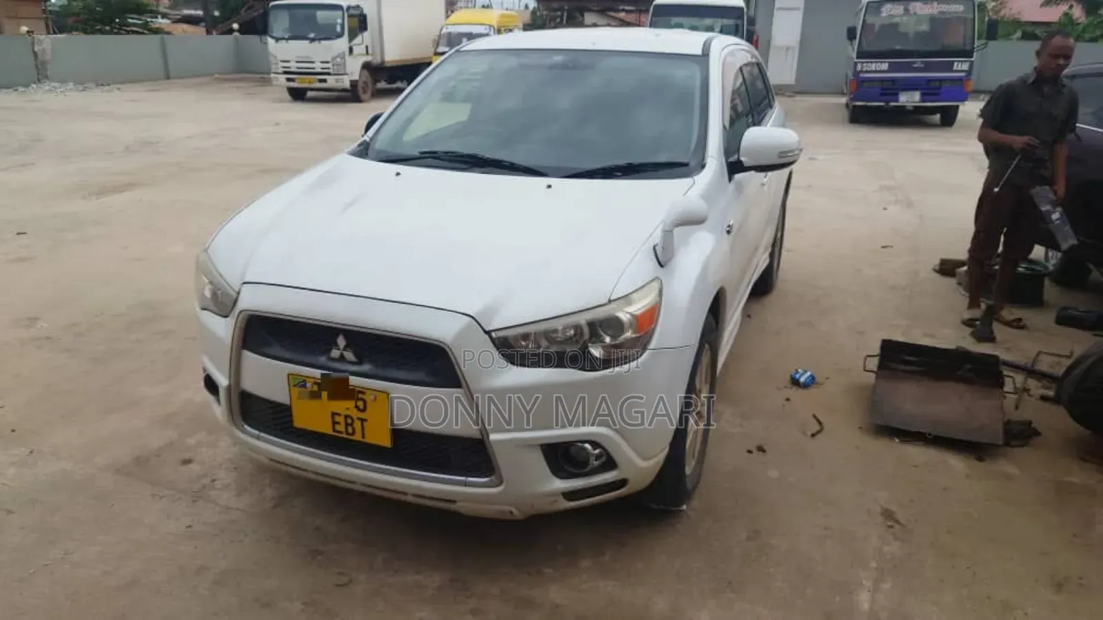 Mitsubishi RVR 2010 White