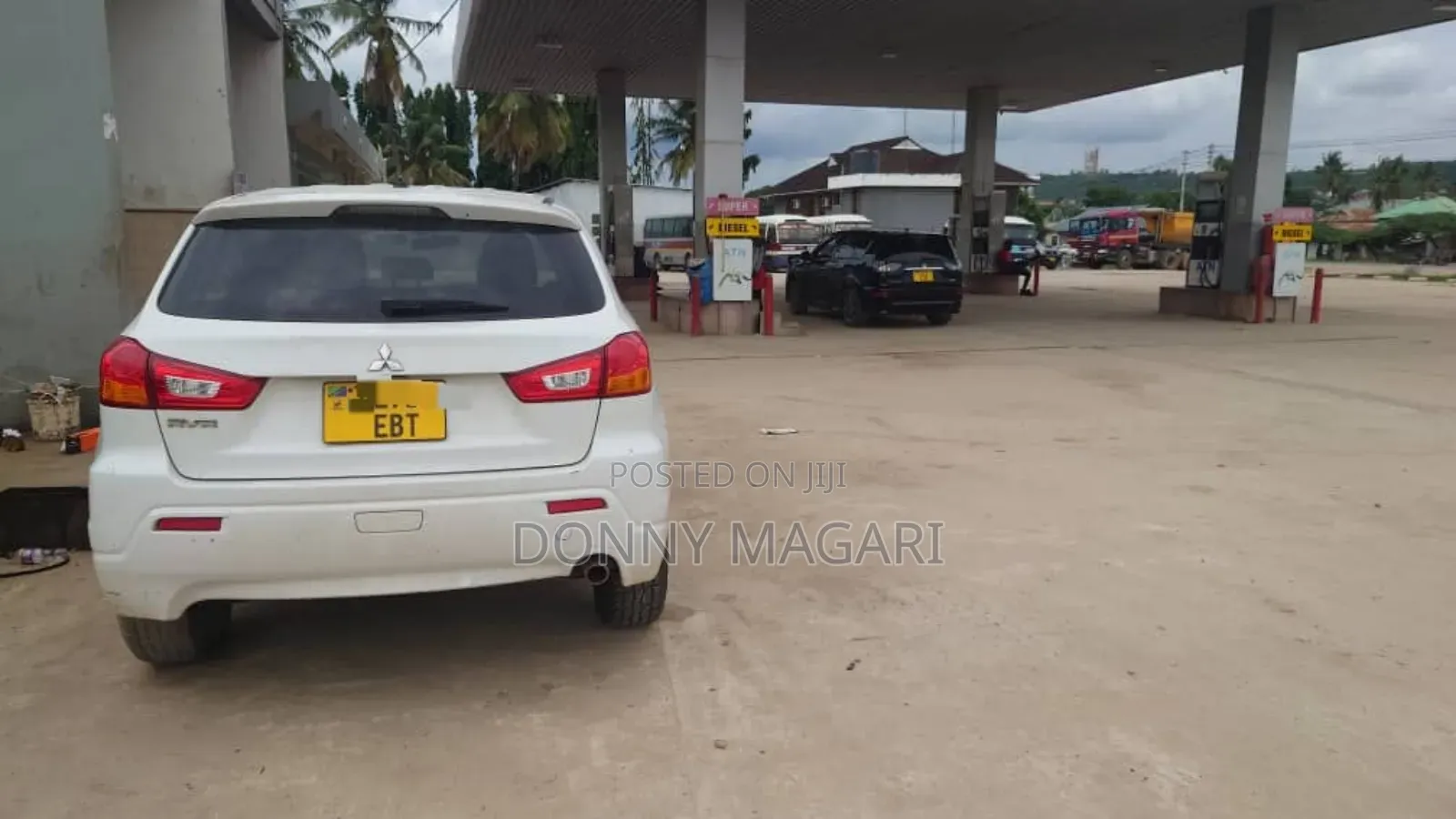 Mitsubishi RVR 2010 White