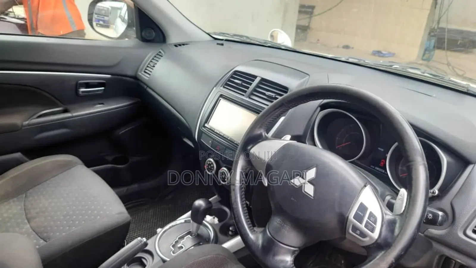 Mitsubishi RVR 2010 White