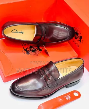 Men's Leather Shoes or Viatu Vya Leather Materials Totally Royal