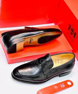 Men's Leather Shoes or Viatu Vya Leather Materials Totally Royal