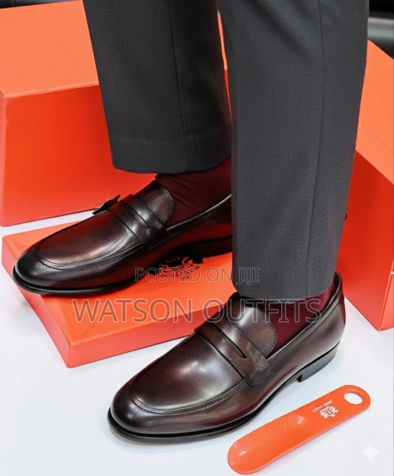 Men's Leather Shoes or Viatu Vya Leather Materials Totally Royal
