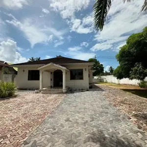 4bdrm House in Bahari Beach, Kunduchi for rent