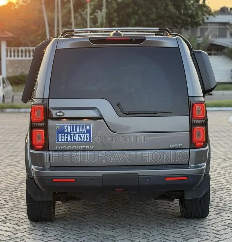 Land Rover Discovery 2014 Gray