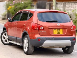 Nissan Dualis 2010 Burgundy