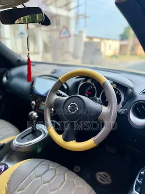 Nissan Juke 2012 Gold