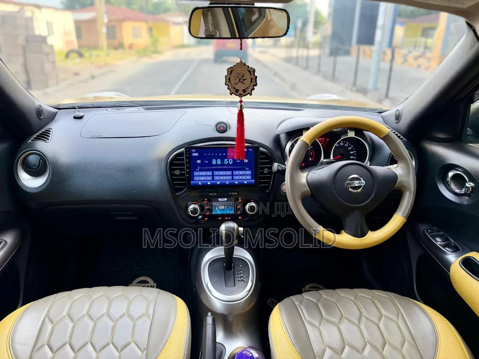 Nissan Juke 2012 Gold