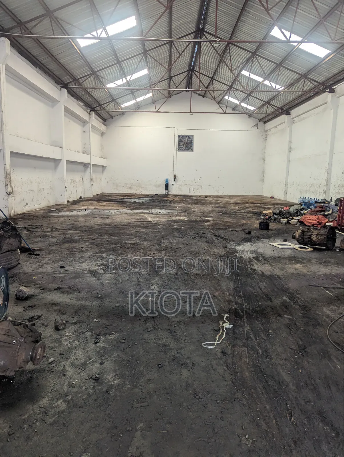 Warehouse/Godown Airport