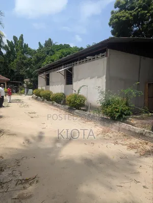 Mikocheni Godown With Residential Facilities