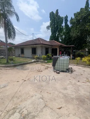 Mikocheni Godown With Residential Facilities