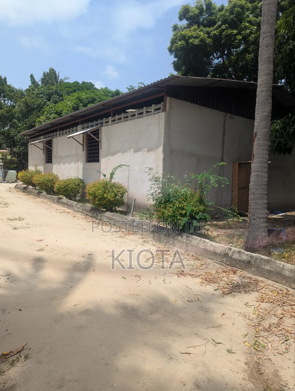 Mikocheni Godown With Residential Facilities