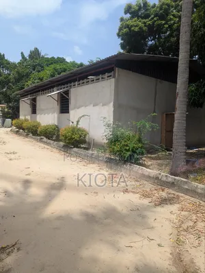 Mikocheni Godown With Residential Facilities