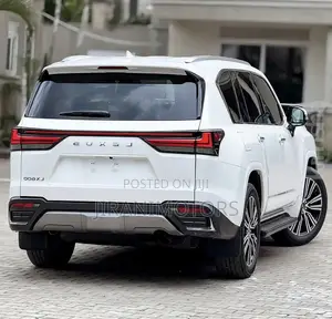 Lexus LX LX 600 2024 White