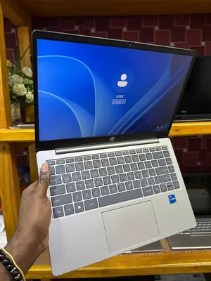 Laptop HP 14-Dq1025cl 8GB Intel Core I5 SSD 512GB