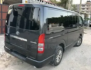 Toyota Quantum 2005 Black