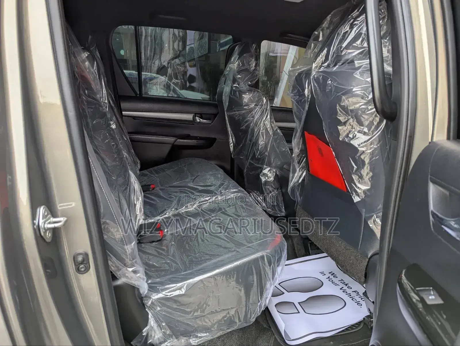 New Toyota Hilux 2024 Gray
