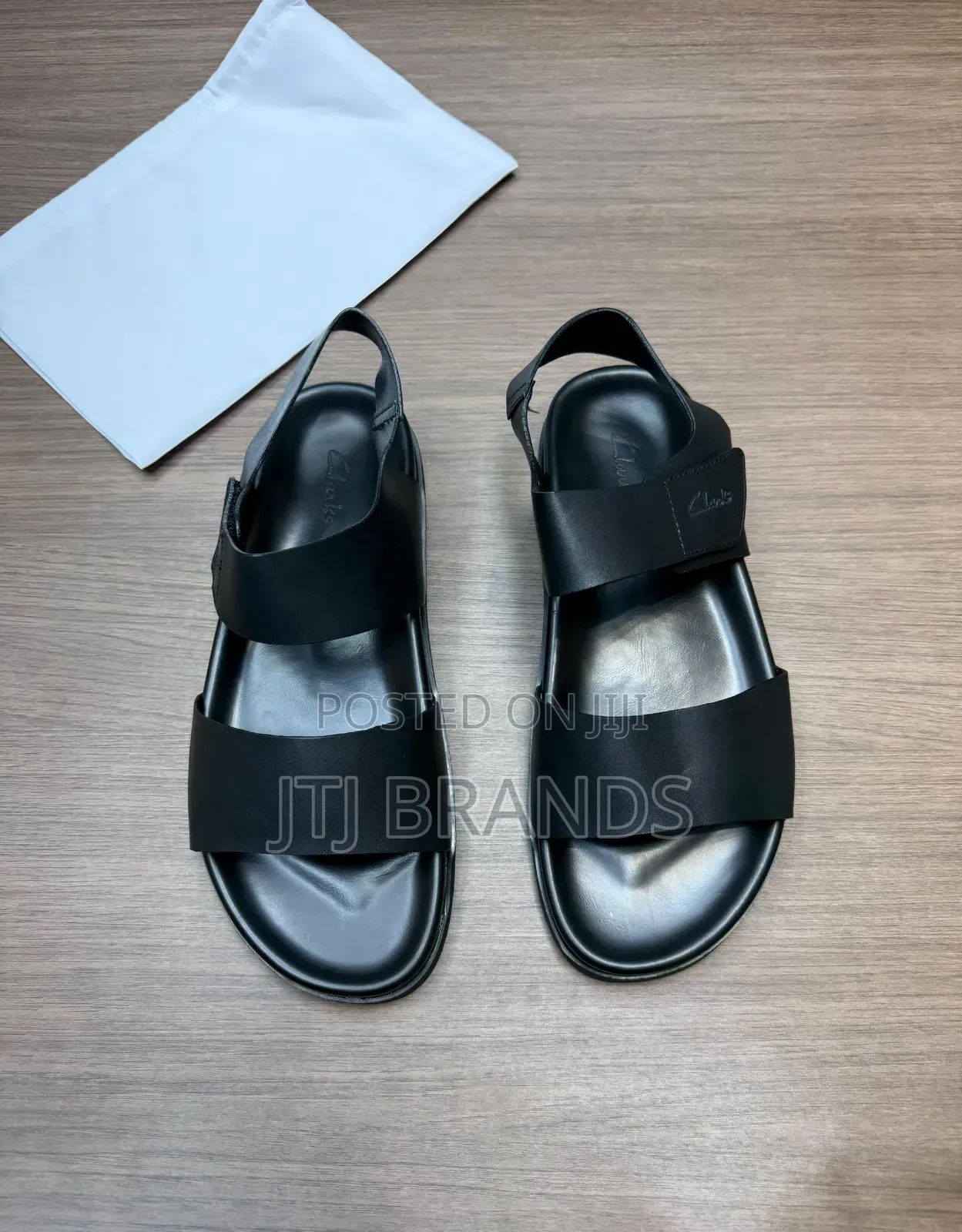 In Town Open Shoes for New Pipo